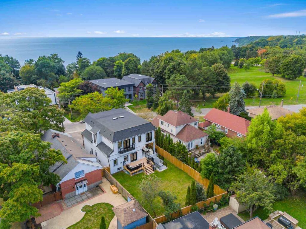 Scarborough Bluffs Homes