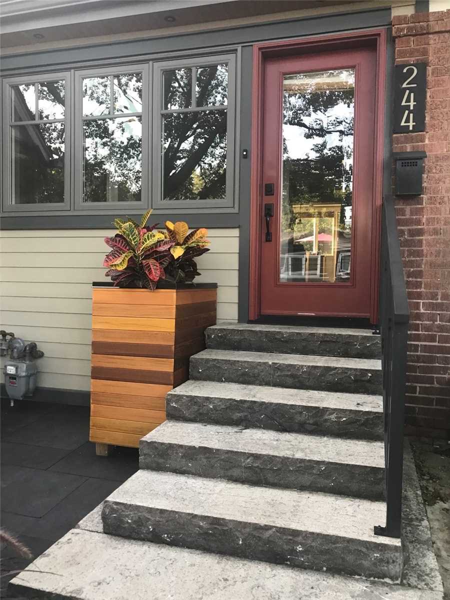 our-featured-listings-toronto-declute-real-estate