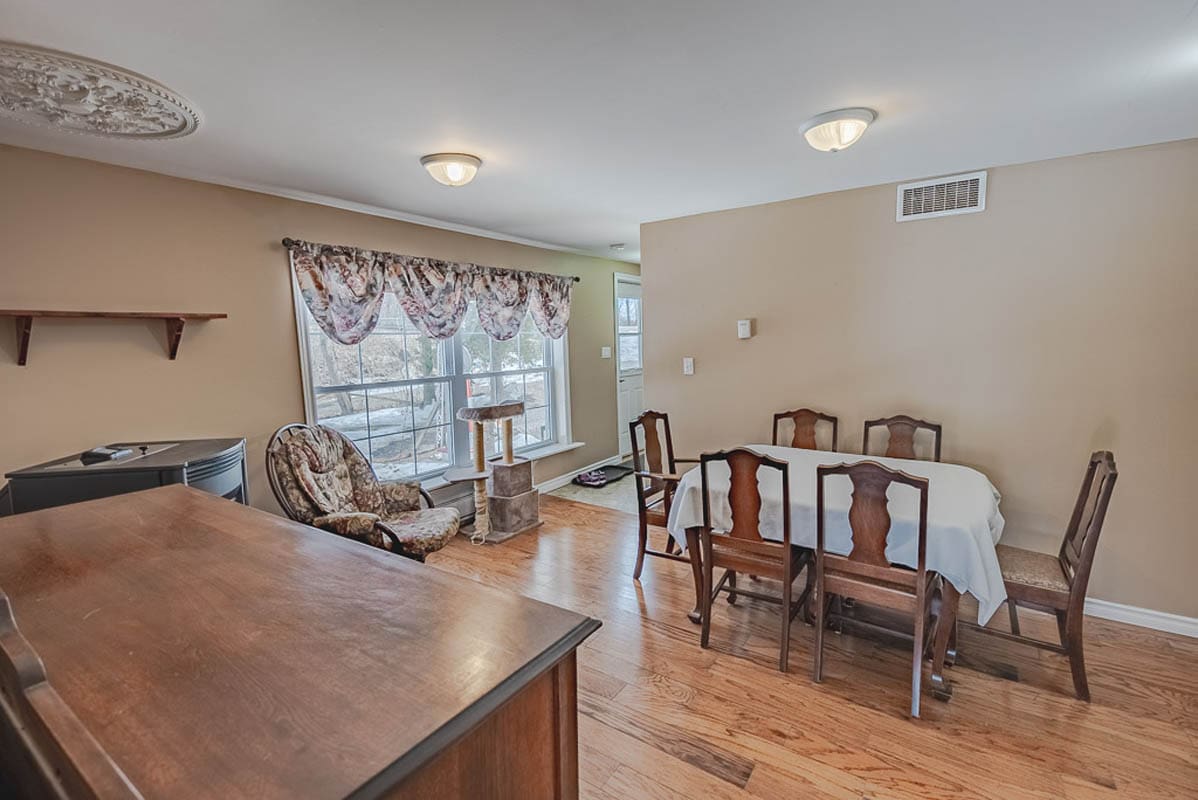 Eagle Lake, 1067 Hampton Road, Tichborne DeClute Real Estate