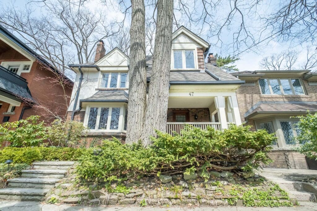 25 Grenville Street 1005 DeClute Real Estate