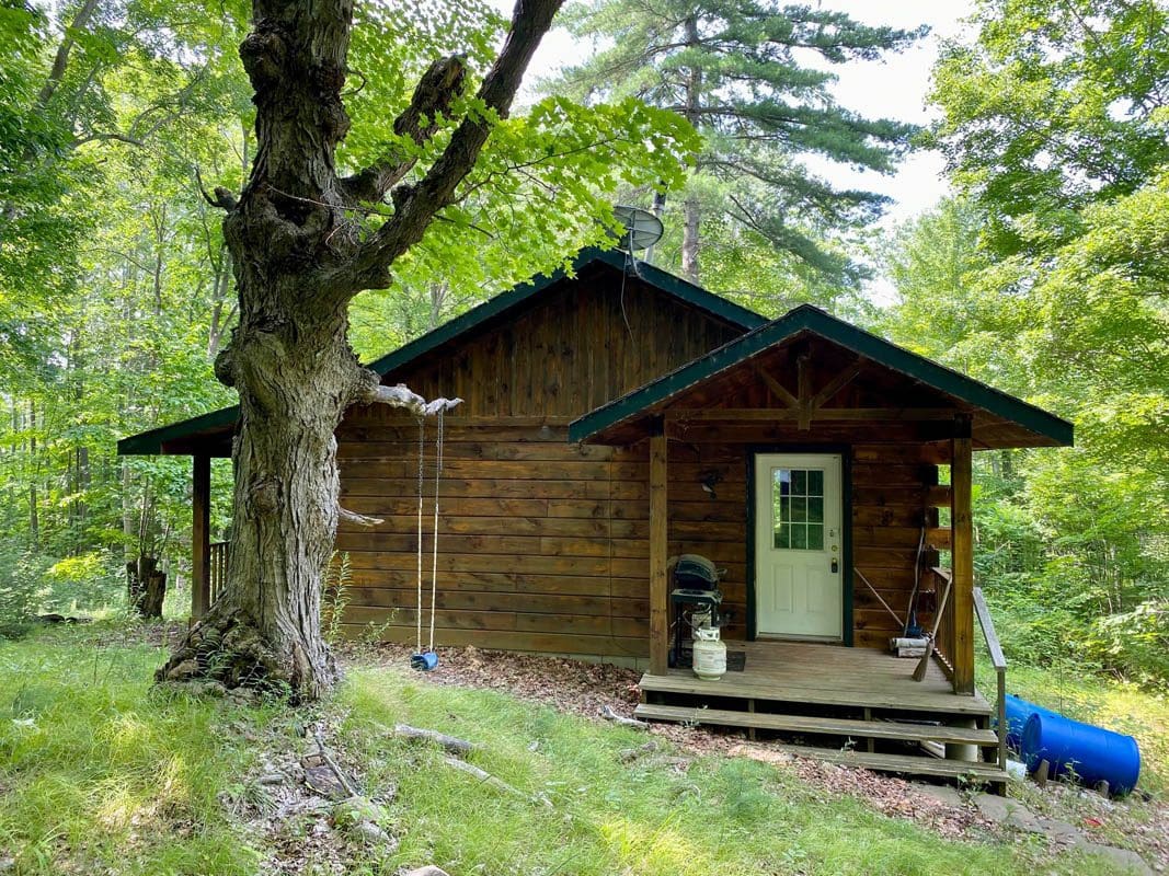 299,000, 1705 Brewer Road, Sharbot Lake, ON DeClute Real Estate