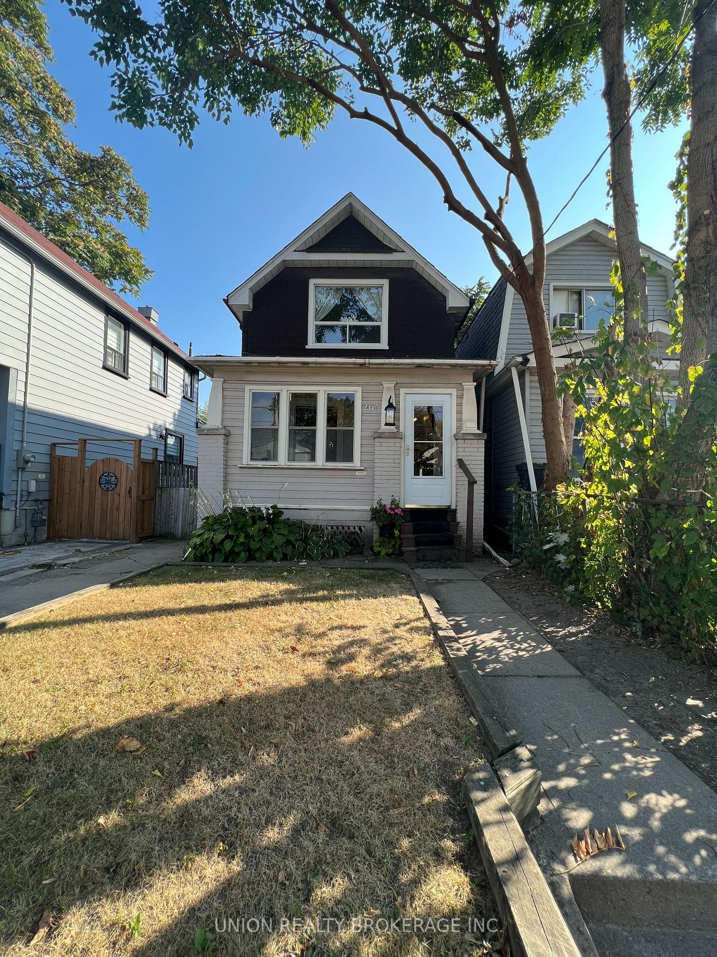 265 Lumsden Avenue DeClute Real Estate