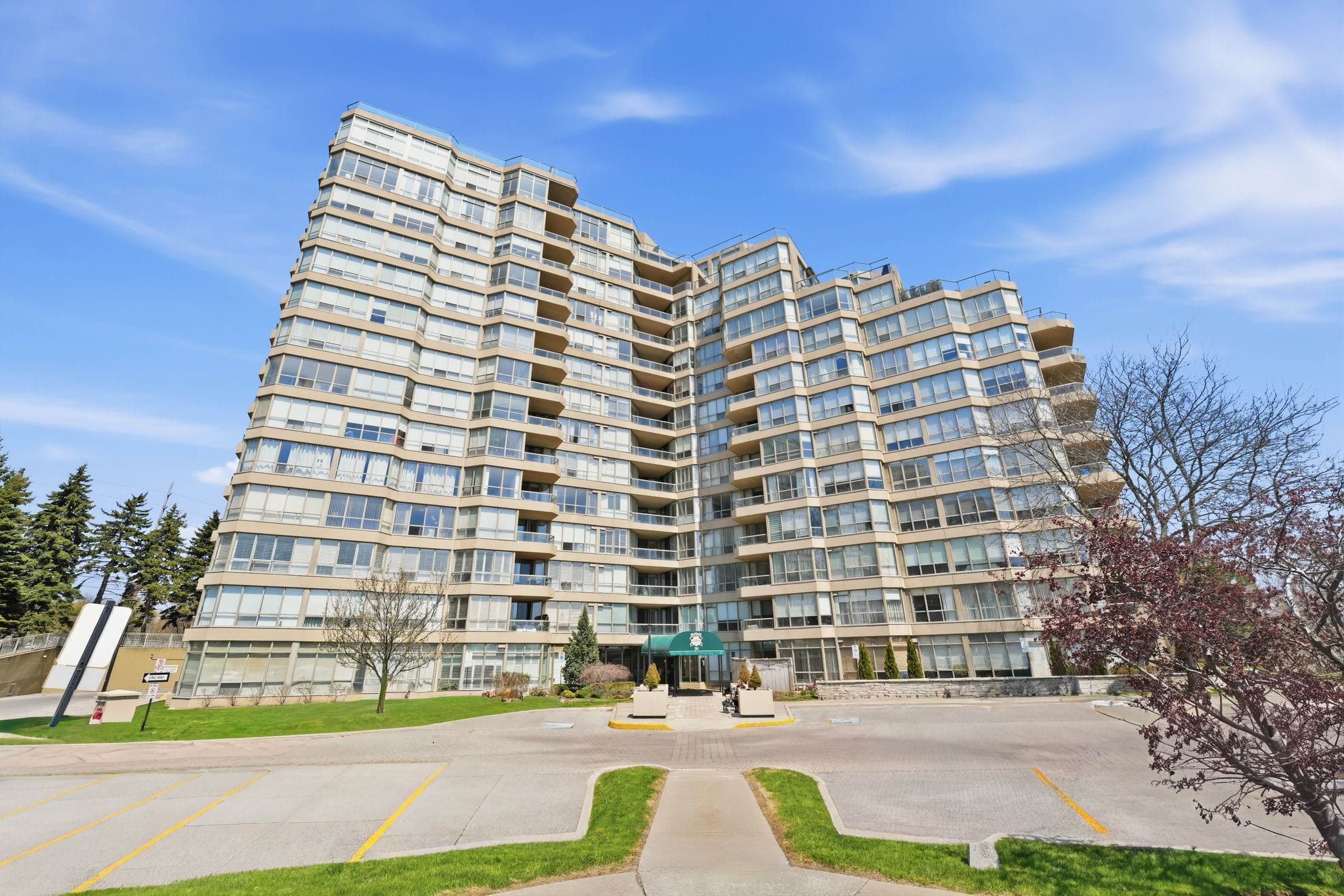 20 Guildwood Parkway Suite 711